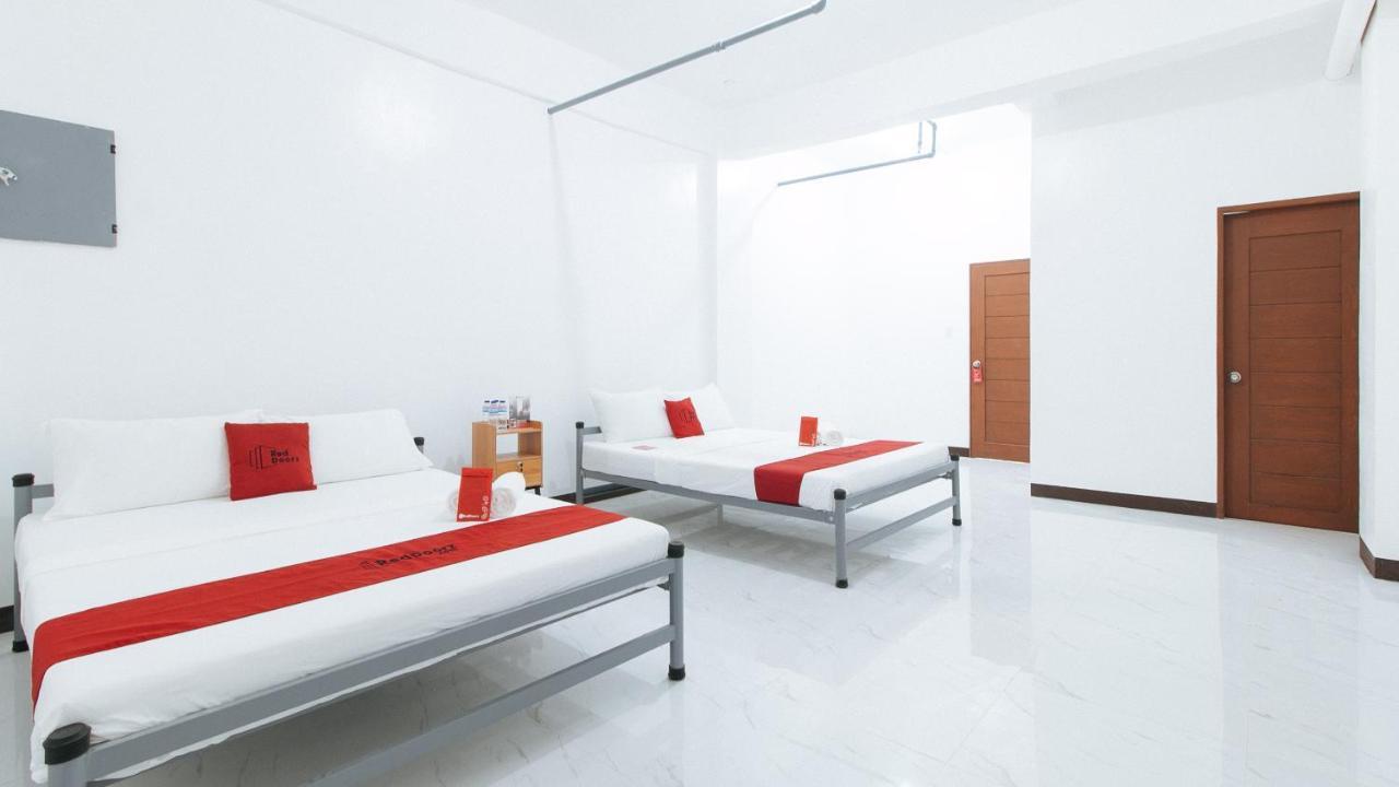 Reddoorz At Good 101 Paranaque Paranaque City Esterno foto
